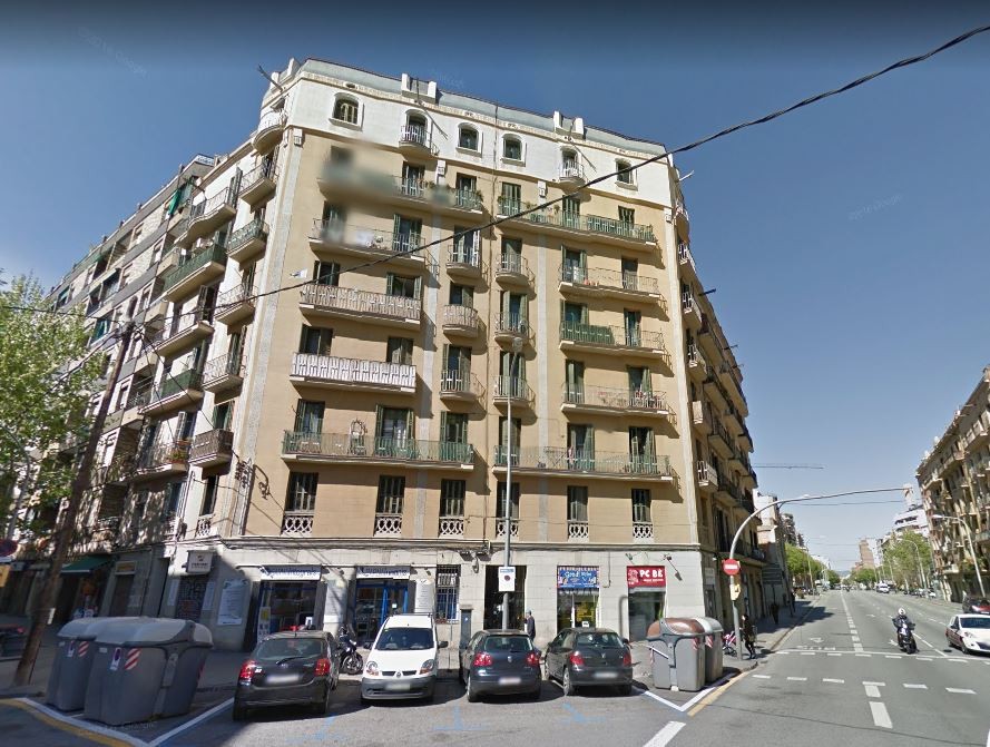 El Ayuntamiento de Barcelona detiene la rehabilitación de una finca de L'Eixample