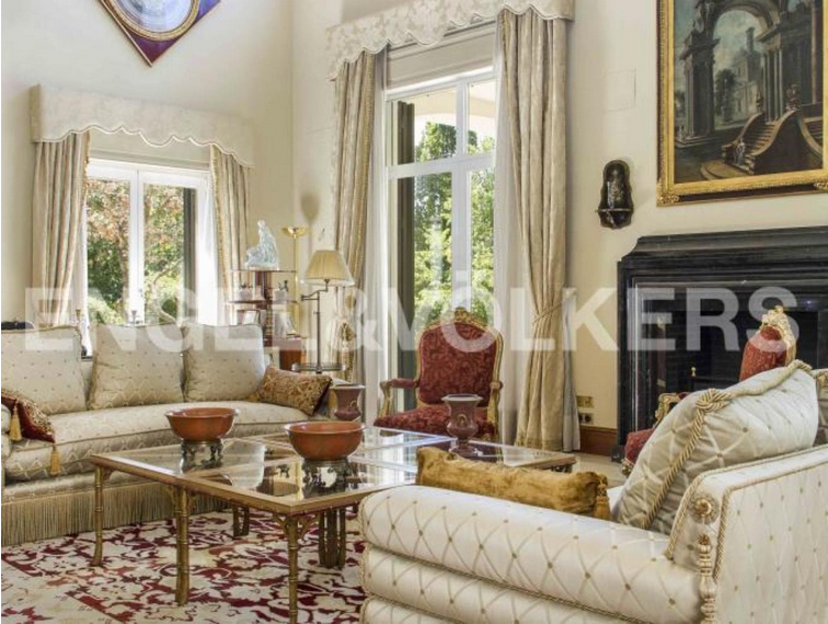 Otro salón para la tardes frías de invierno