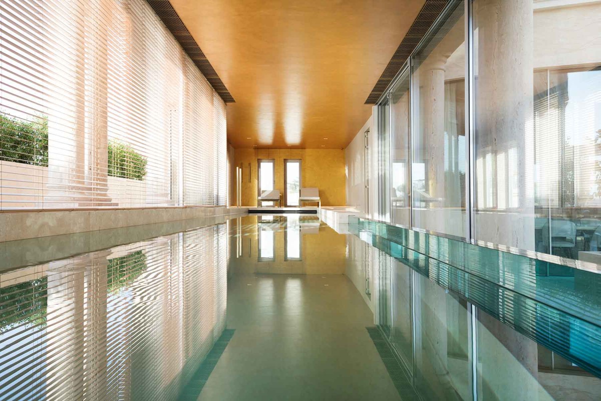 Para la época de frío, piscina interior