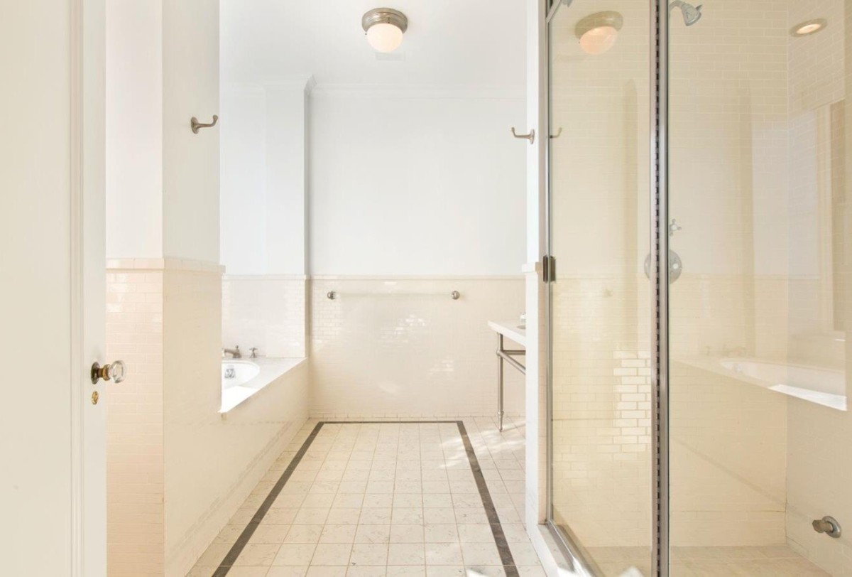 Cuenta con 4 baños y medio