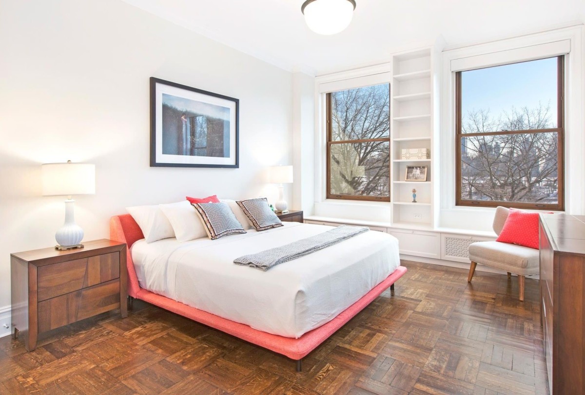 En total son seis dormitorios