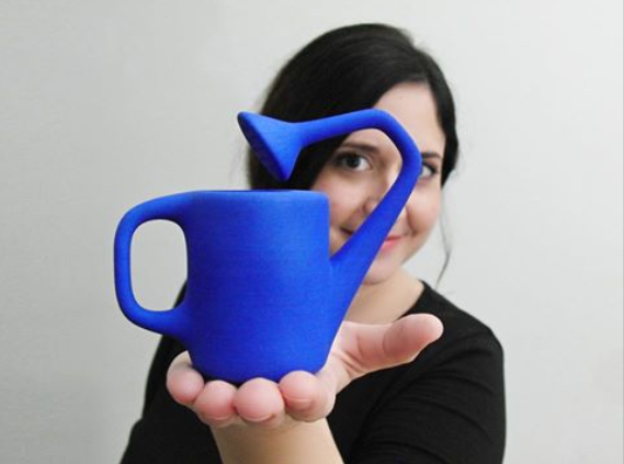 Del tenedor fofo a la silla ahuevada: muebles surrealistas que harían inhabitable tu hogar