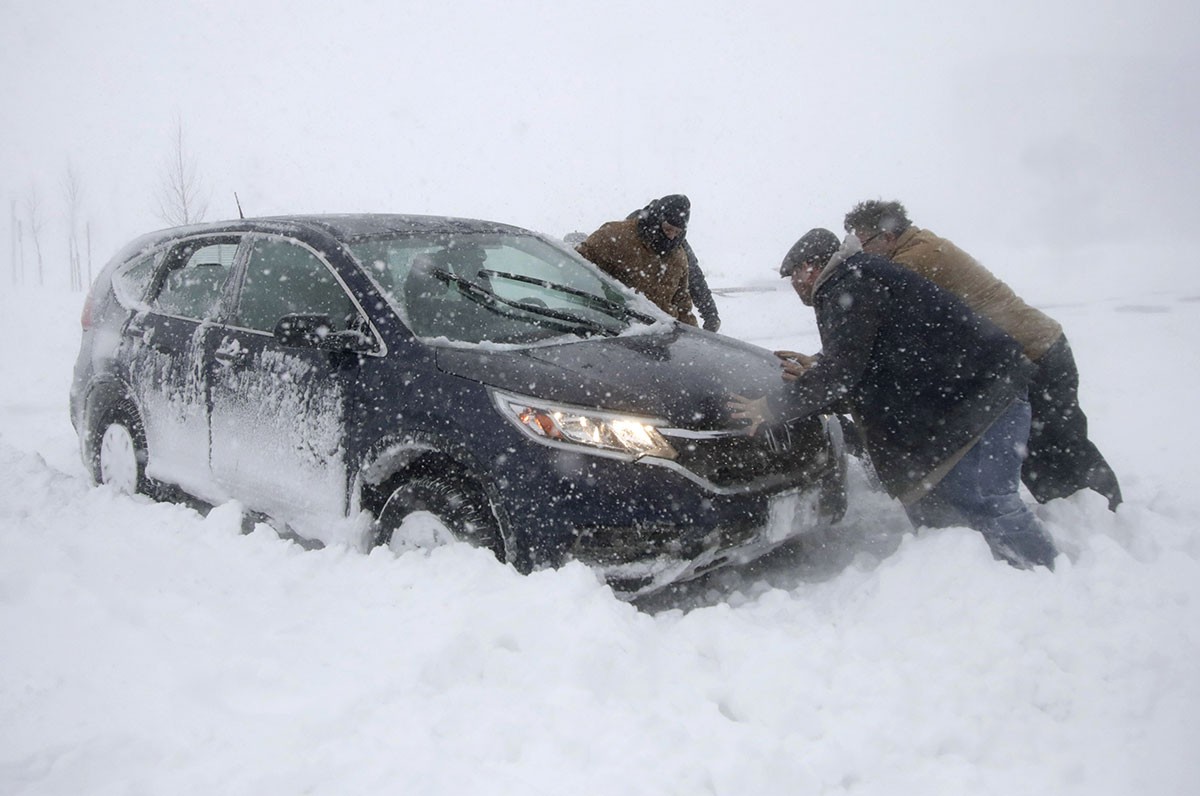 Afectados por la nevada en la AP6: cómo pueden reclamar y a quién