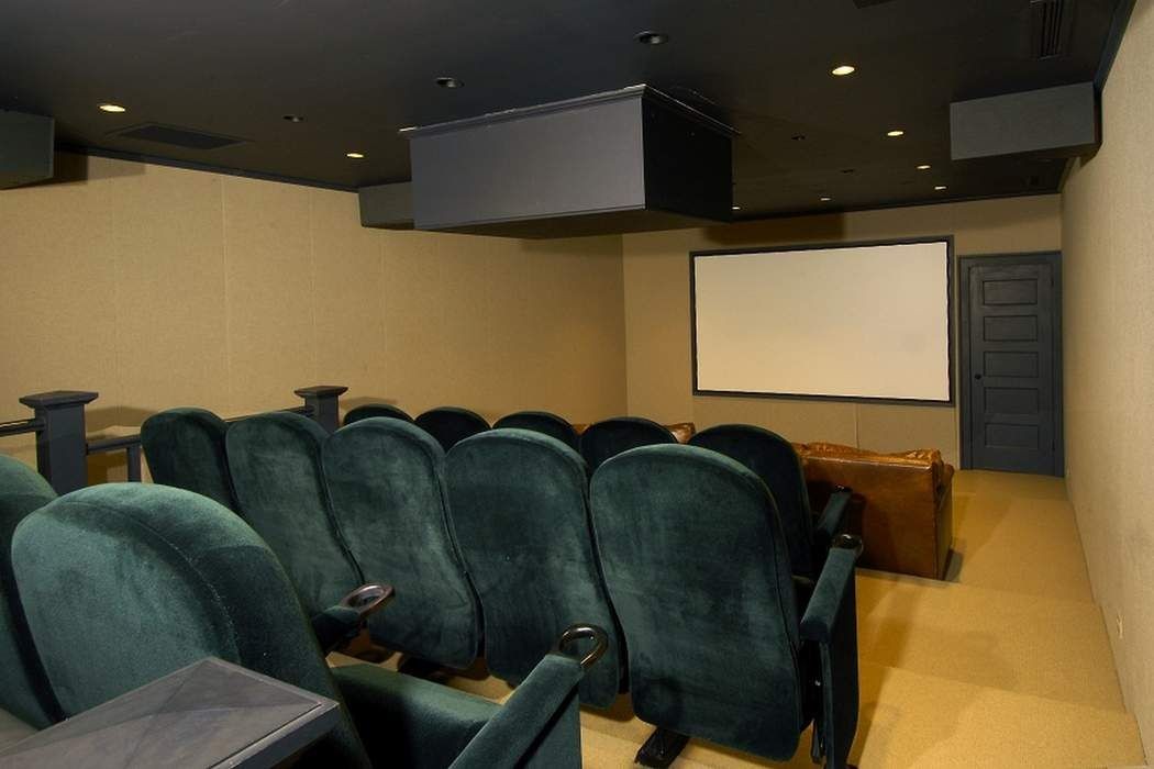 No podía faltar el cine en casa