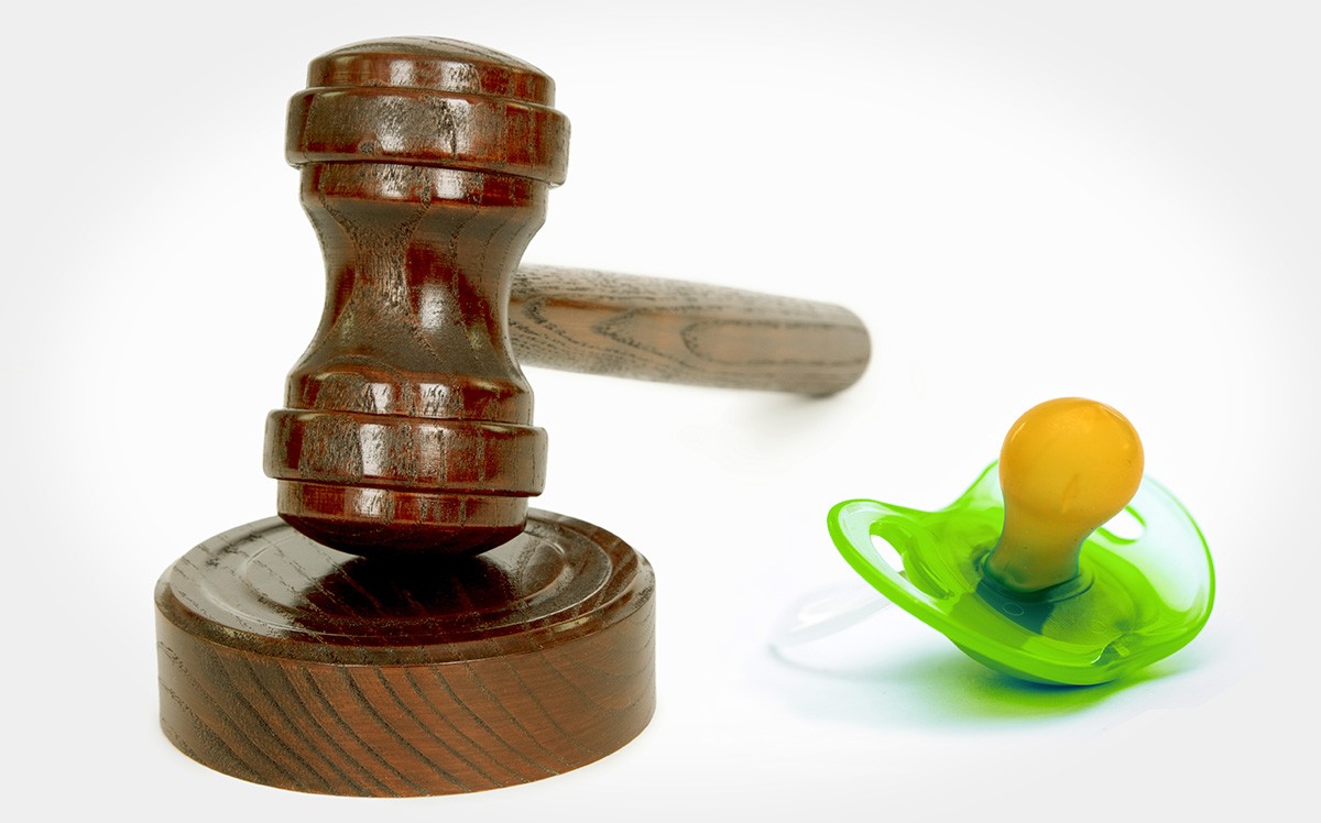 La exención de la prestación de maternidad, pendiente del Supremo: Cómo la declaramos en el IRPF