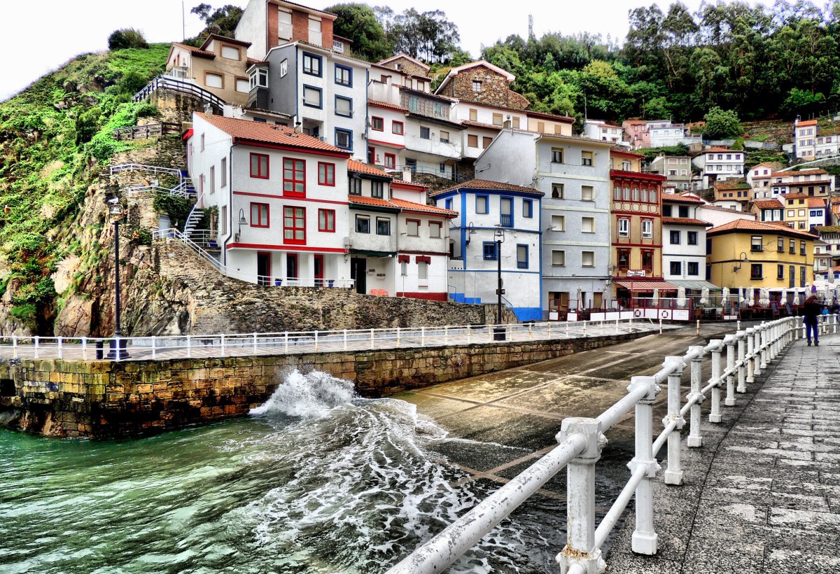 1. Cudillero Cudillero