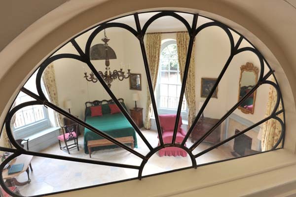 qash-interior-window-600x400