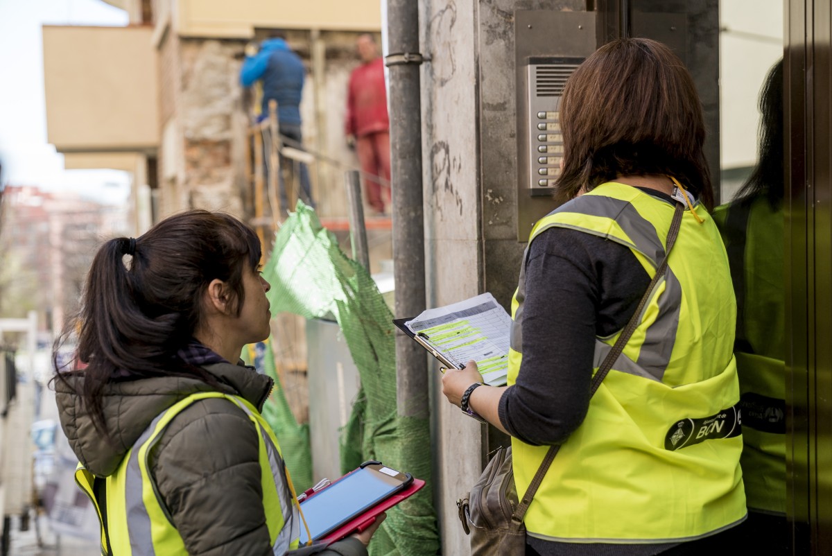 Barcelona censa sus viviendas: 3.600 vacías, 500 okupadas y 664 fincas pendientes de rehabilitación