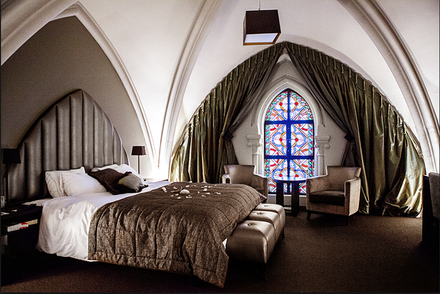 Iglesia del siglo XVI reconvertida en hotel en Bélgica