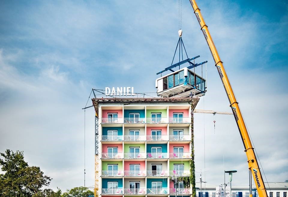 Vivir en el tejado: 10 casas que crecen sobre otros edificios