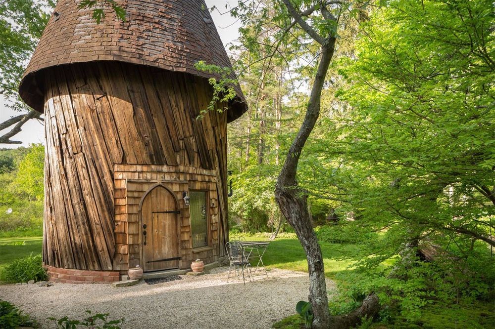 Una estructura con forma de torre