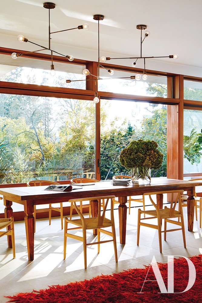 La mesa fue el primer mueble que compró Martin