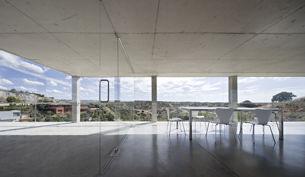 Campo Baeza: "Durante el boom inmobiliario se construyeron muchos edificios con los pies"