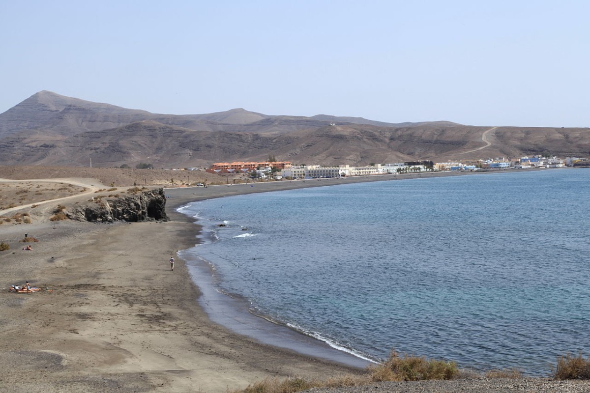 4. Playa Tarajalejo en Fuerteventura Playa Tarajalejo en Fuerteventura