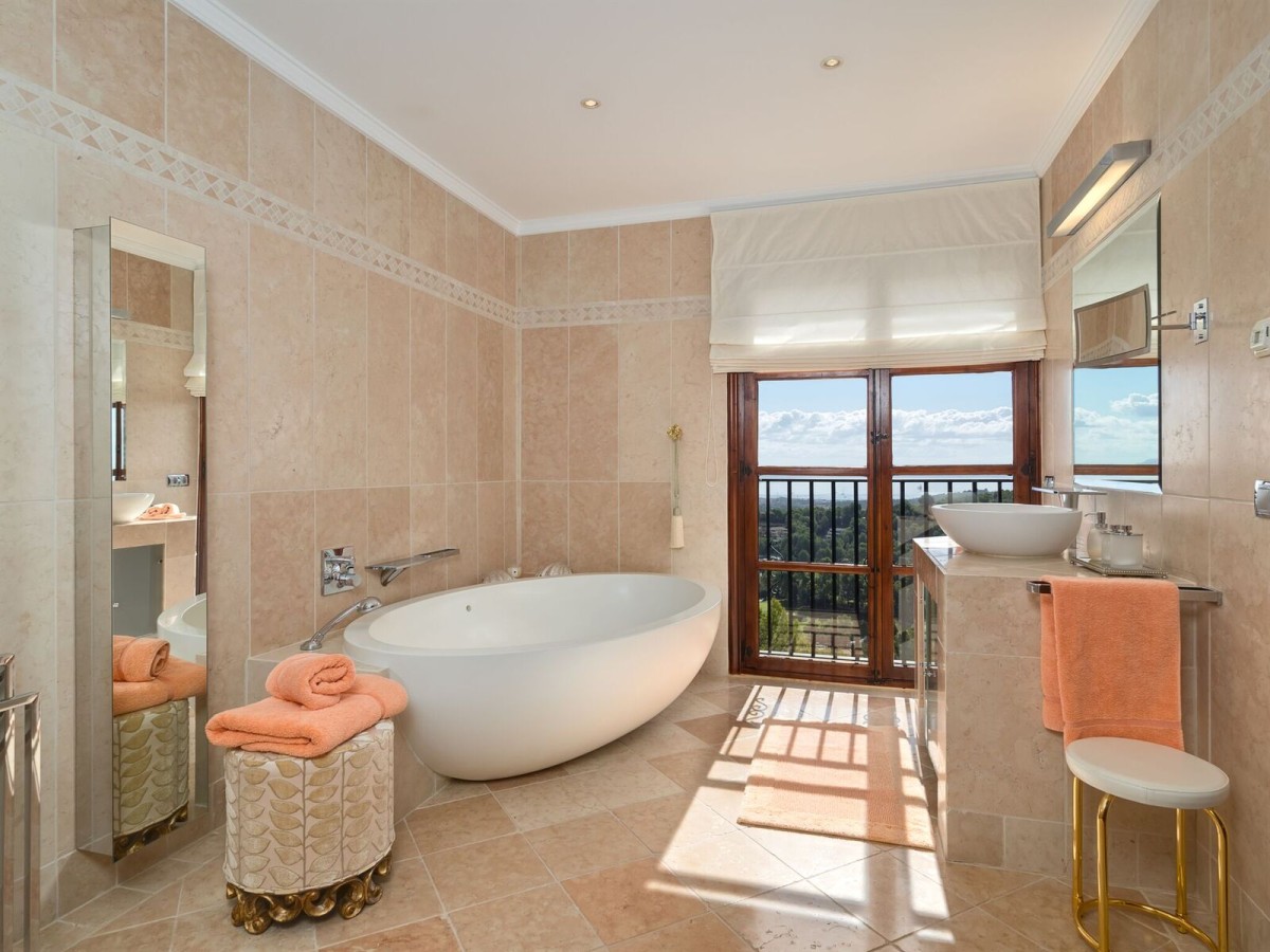 Destaca la bañera de diseño