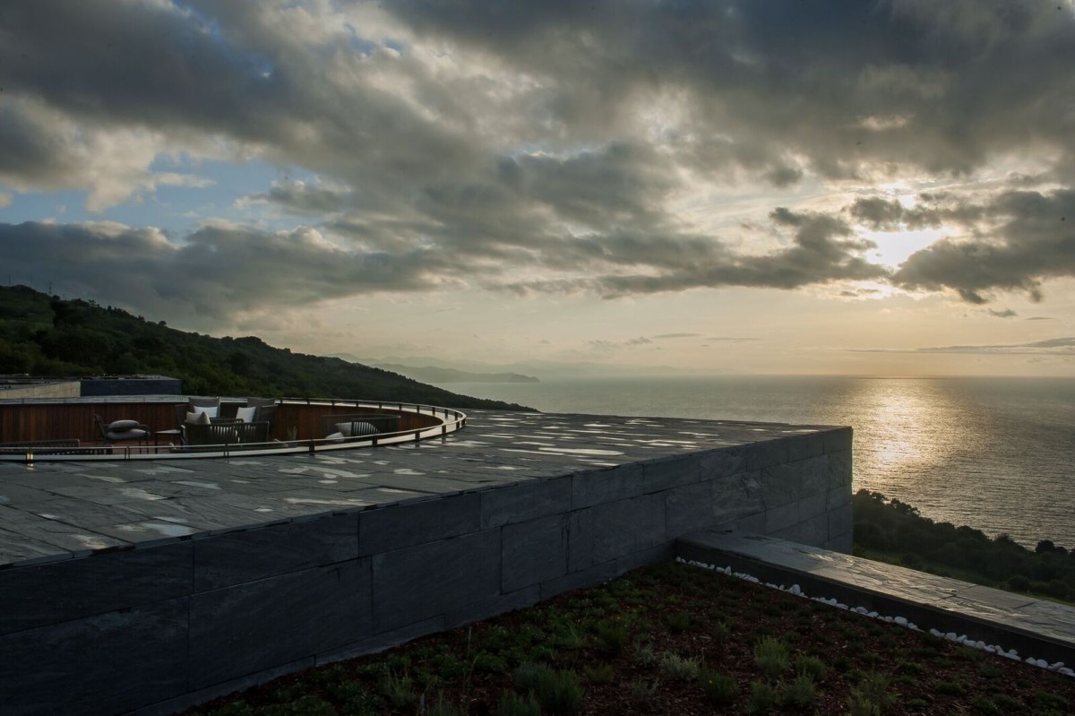Para disfrutar del atardecer y el Cantábrico