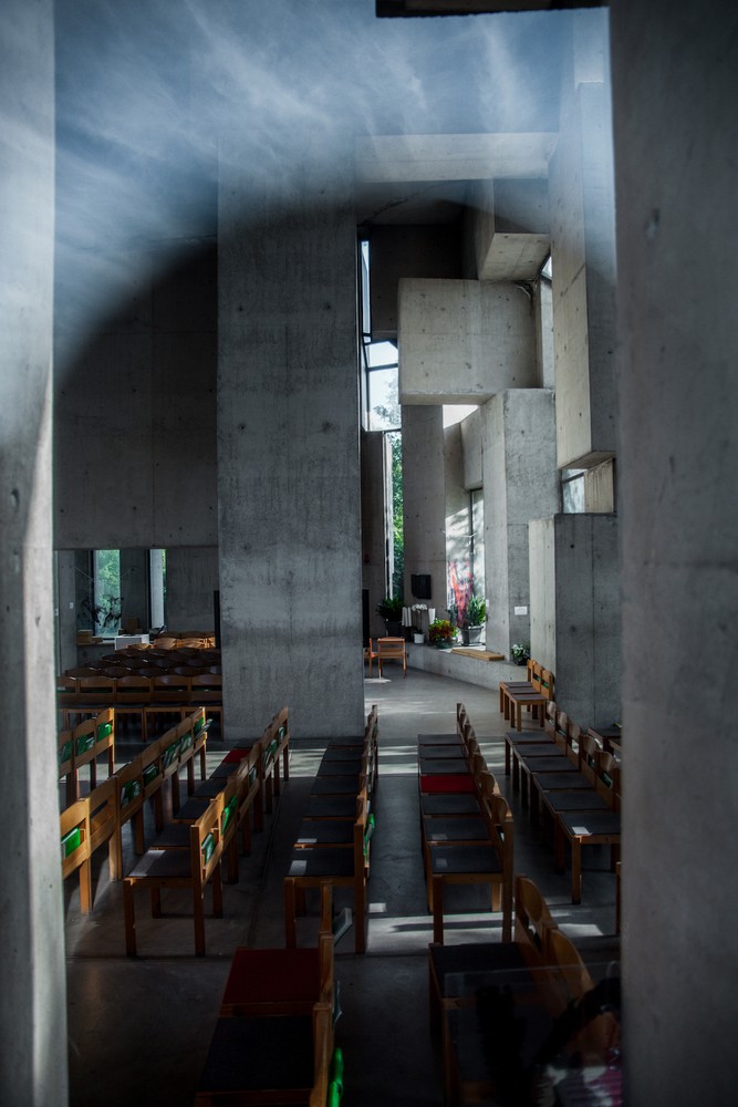 iglesia-brutalista-viena-06