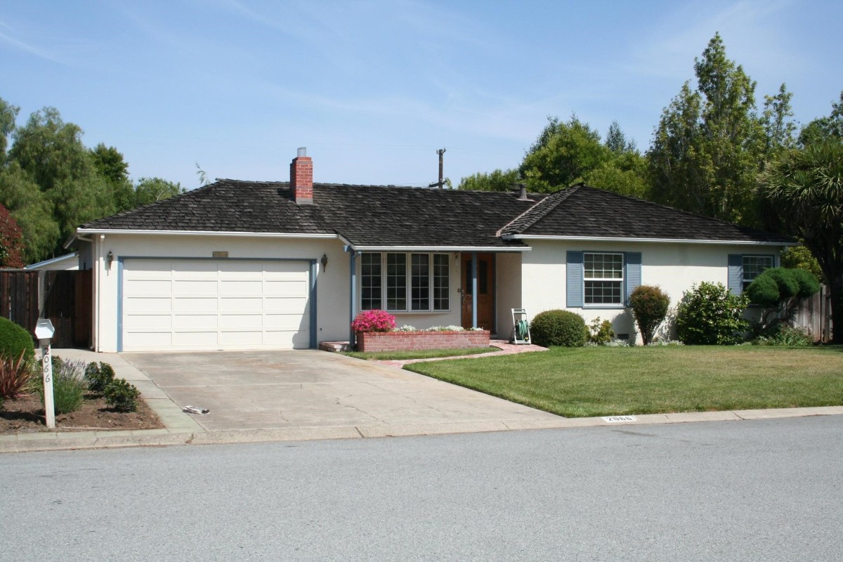 Del motel de Bill Gates al garaje de Steve Jobs: así vivían de jóvenes los magnates tecnológicos
