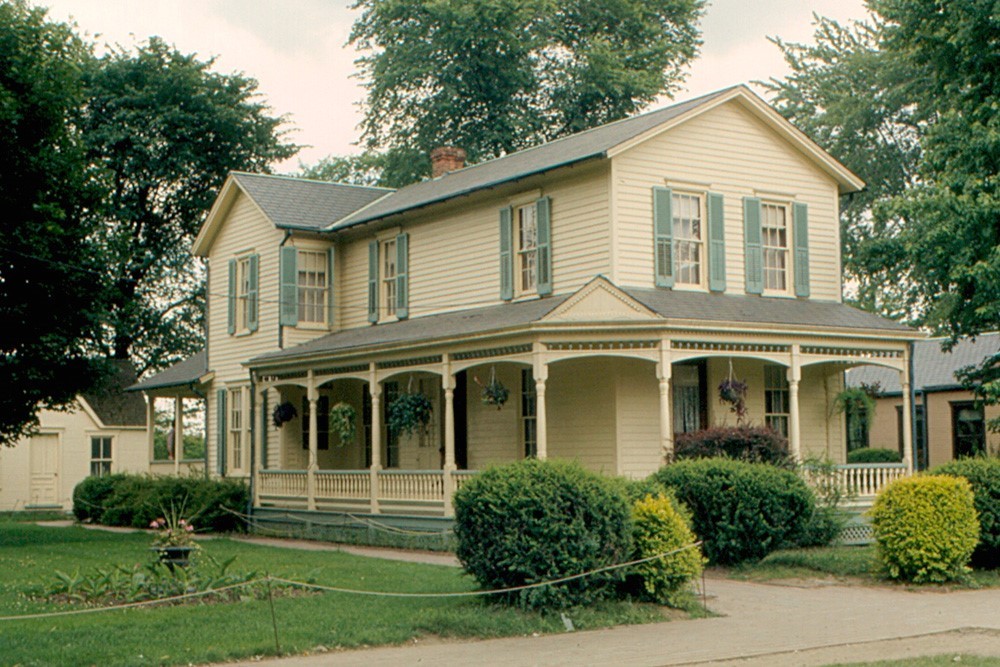 De Nikola Tesla a los hermanos Wright: la vuelta al mundo por las casas de inventores famosos 