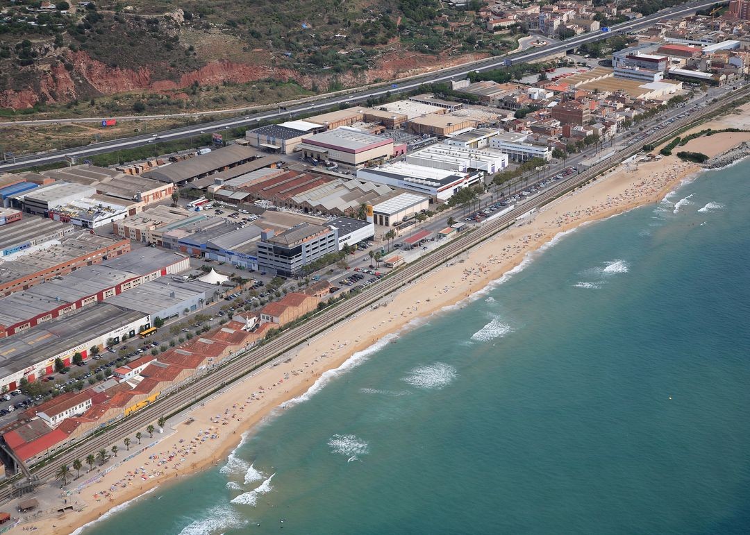 Playa Platja de la Barca Maria, Badalona, Barcelona / Fuente: mapama.gob.es