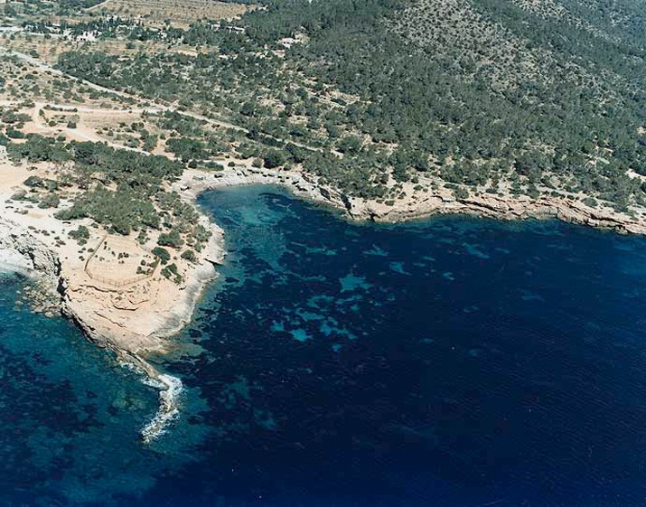 Playa Sa Caleta, Sant Josep de sa Talaia, Ibiza / Fuente: mapama.gob.es