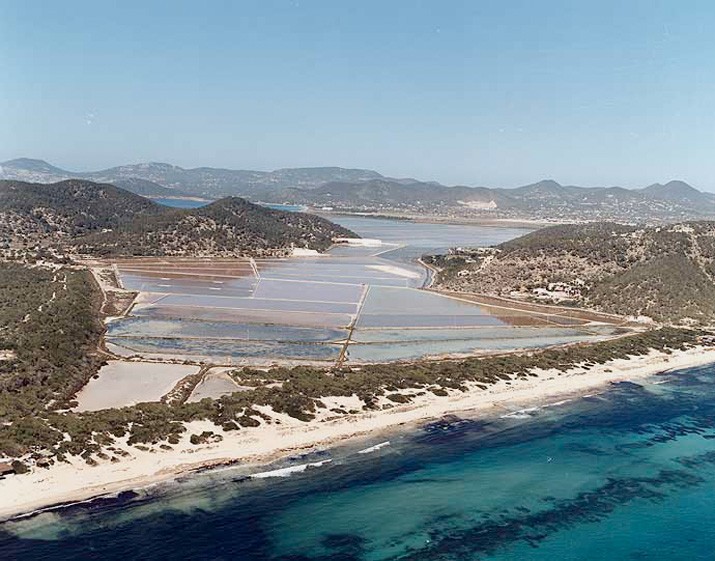 Playa Es Cavallet, Sant Josep de sa Talaia, Ibiza / Fuente: mapama.gob.es