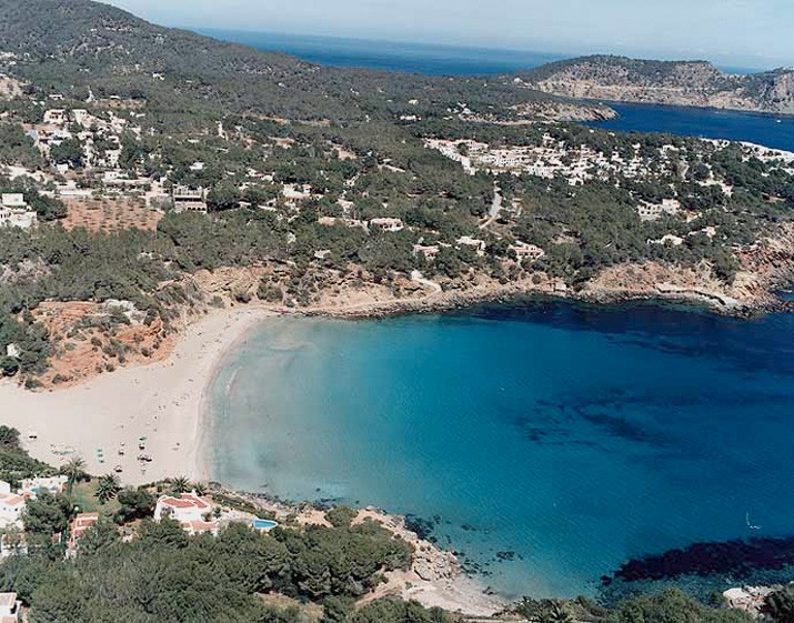 Playa Cala Llenya, Santa Eulalia del Río, Ibiza / Fuente: mapama.gob.es