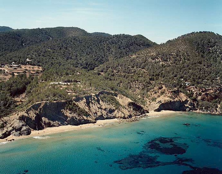 Playa Cala de S'Aigua Blanca, Santa Eulalia del Río, Ibiza / Fuente: mapama.gob.es
