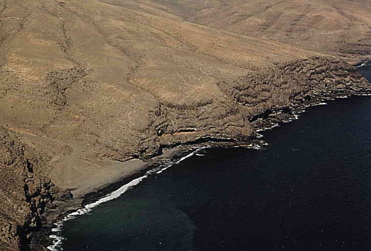 Playa El Valle de la Casa, Yaiza, Lanzarote / Fuente: mapama.gob.es