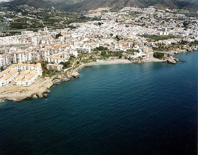 Playa La Caletilla, Nerja, Málaga / Fuente: mapama.gob.es