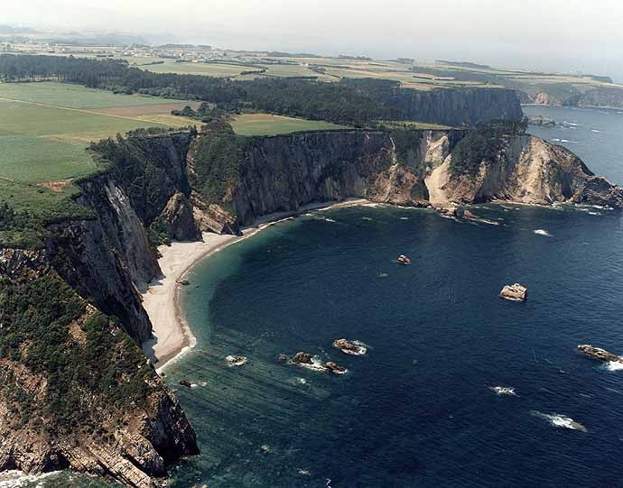 Playa Chouréu, Valdés, Asturias / Fuente: mapama.gob.es