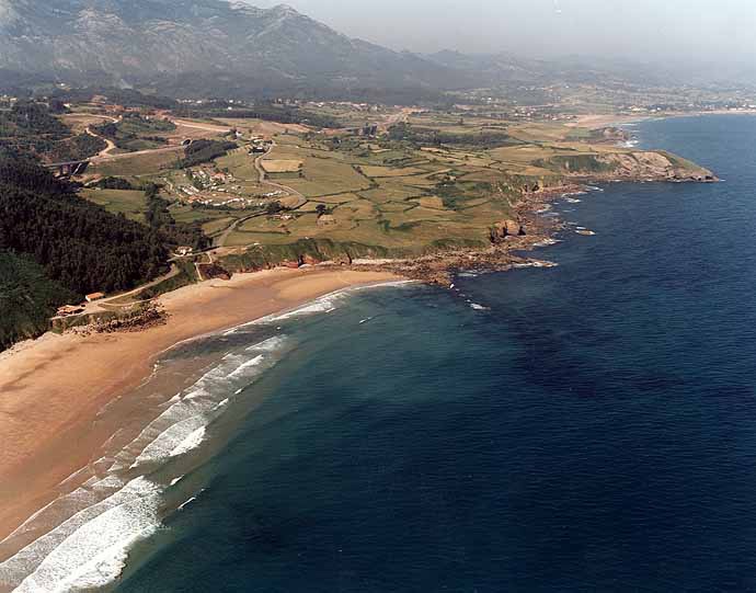 Playa Arenal de Morís, Caravia, Asturias / Fuente: mapama.gob.es