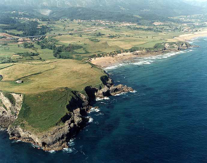 Playa Beciella, Caravia, Asturias / Fuente: mapama.gob.es
