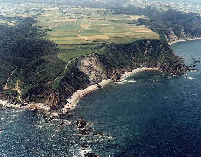 Playa Albuerne, Cudillero, Asturias / Fuente: mapama.gob.es