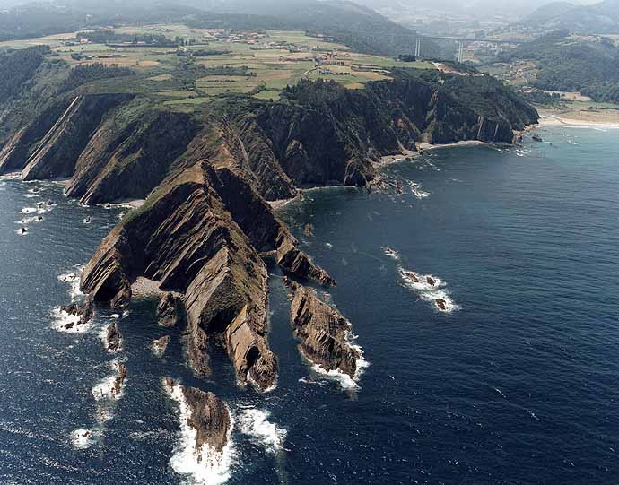 Playa Los Botes, Cudillero, Asturias / Fuente: mapama.gob.es