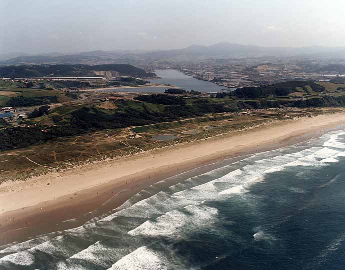Playa Xagó, Gozón, Asturias / Fuente: mapama.gob.es