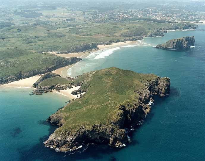 Playa La Almenada, Llanes, Asturias / Fuente: mapama.gob.es