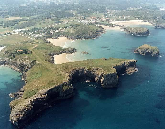 Playa Sorraos, Llanes, Asturias / Fuente: mapama.gob.es