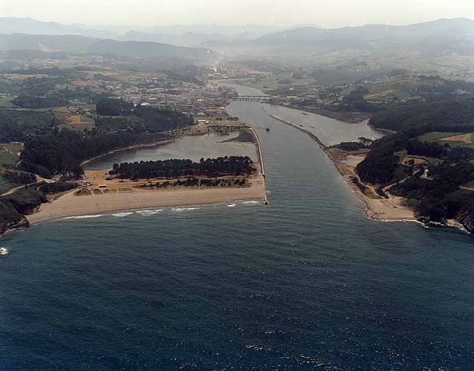Playa Navia, Navia, Asturias / Fuente: mapama.gob.es