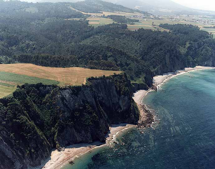 Playa Los Molinos, Valdés, Asturias / Fuente: mapama.gob.es