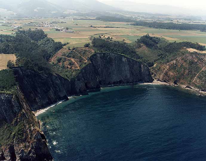 Playa Santa Ana, Valdés, Asturias / Fuente: mapama.gob.es