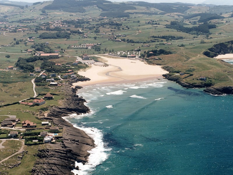 Playa Cuberris, Bareyo, Cantabria / Fuente: mapama.gob.es