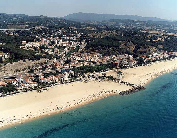 Playa Platja del Bassiot, Caldes d'Estrac, Barcelona / Fuente: mapama.gob.es