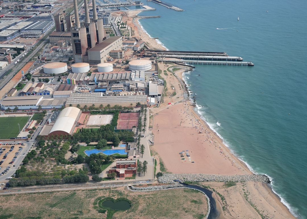 Playa Platja del Litoral, Sant Adrià de Besòs, Barcelona / Fuente: mapama.gob.es