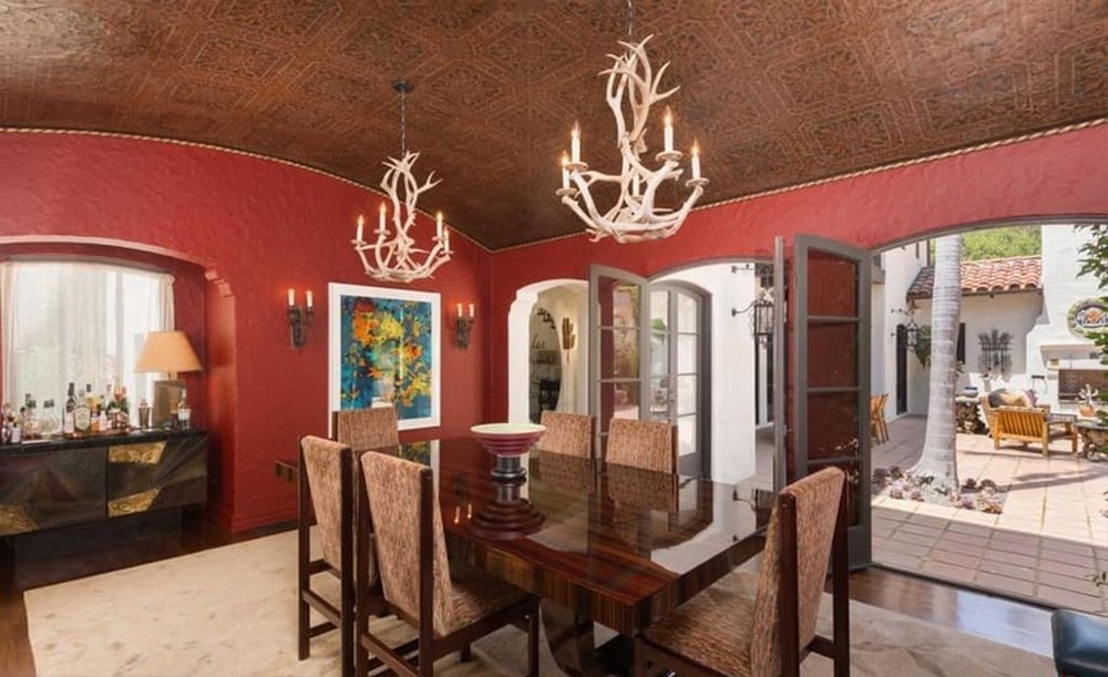 La vivienda respira un fuerte estilo español