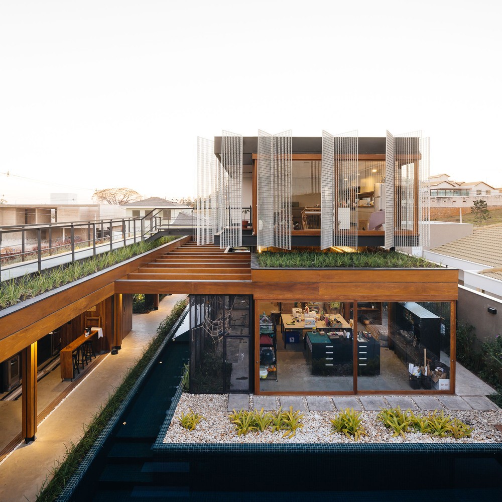 Desde la altura se puede observar mejor la doble distribución