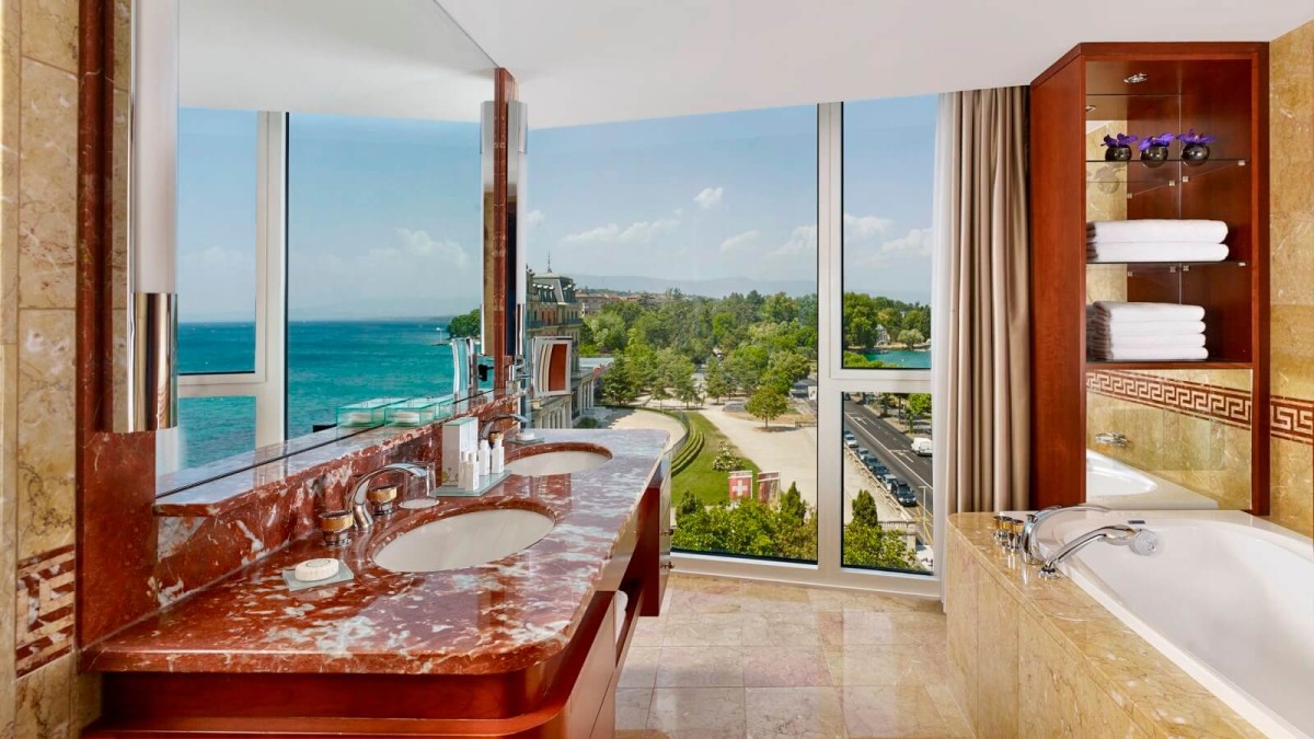 hotel-president-wilson-presidential-suite-bathroom