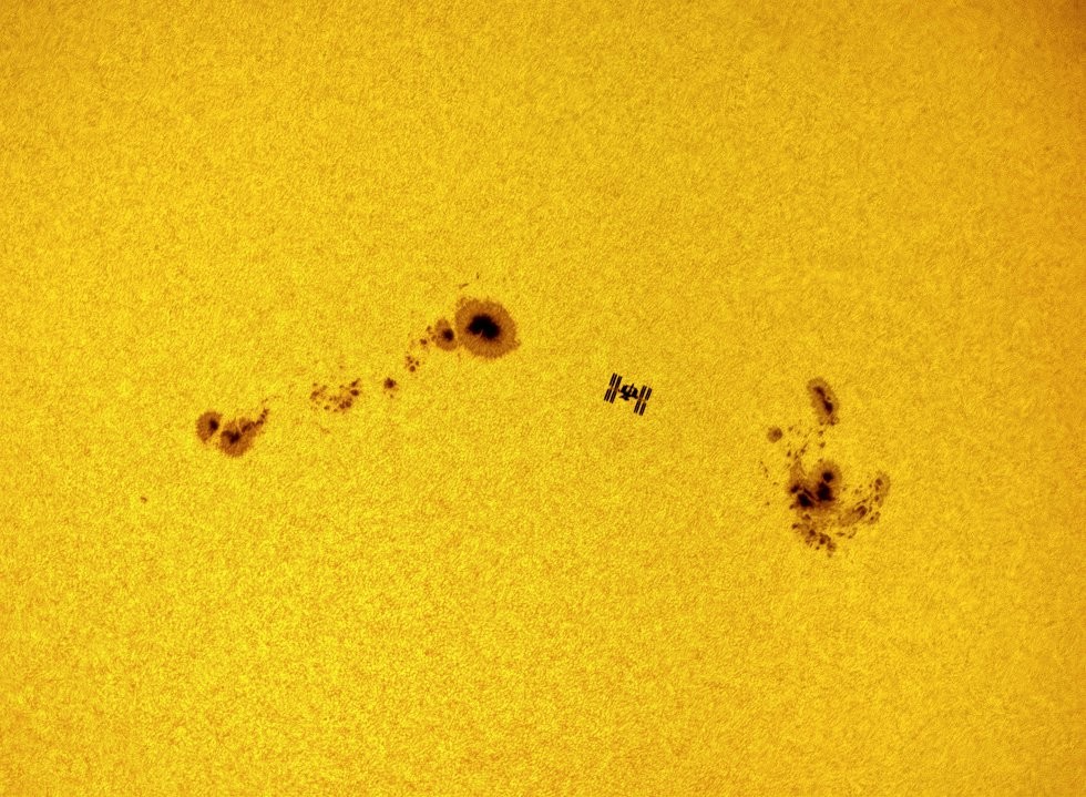 manchas_solares_iss._dani_caxete_fernandez_mendez