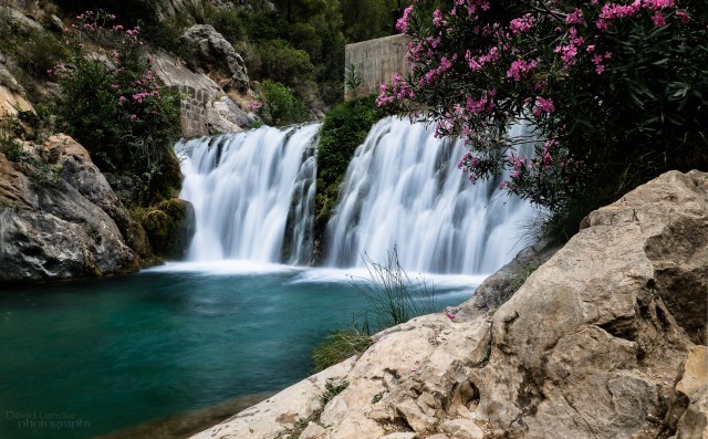 Algar waterfall / flickr.com/photos/lenno_1