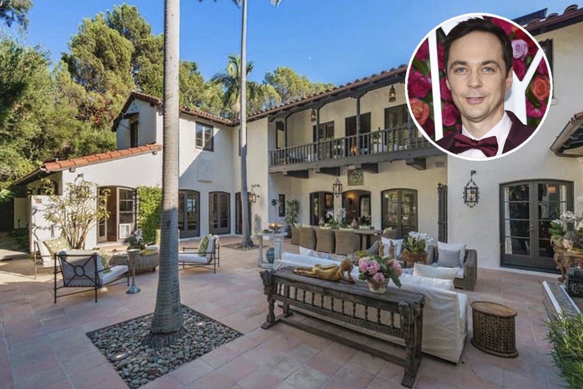 Jim Parsons, el archiconocido Sheldon Cooper de The Big Bang Theory, ha sacado al mercado su mansión en Los Feliz, Los Ángeles